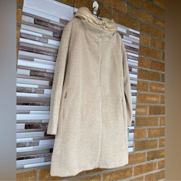Trina Turk alpaca wool autumn turtleneck coat size 12 in oatmeal - Picture 3 of 17
